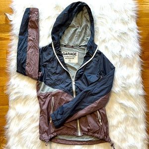 Garage Windows Breaker